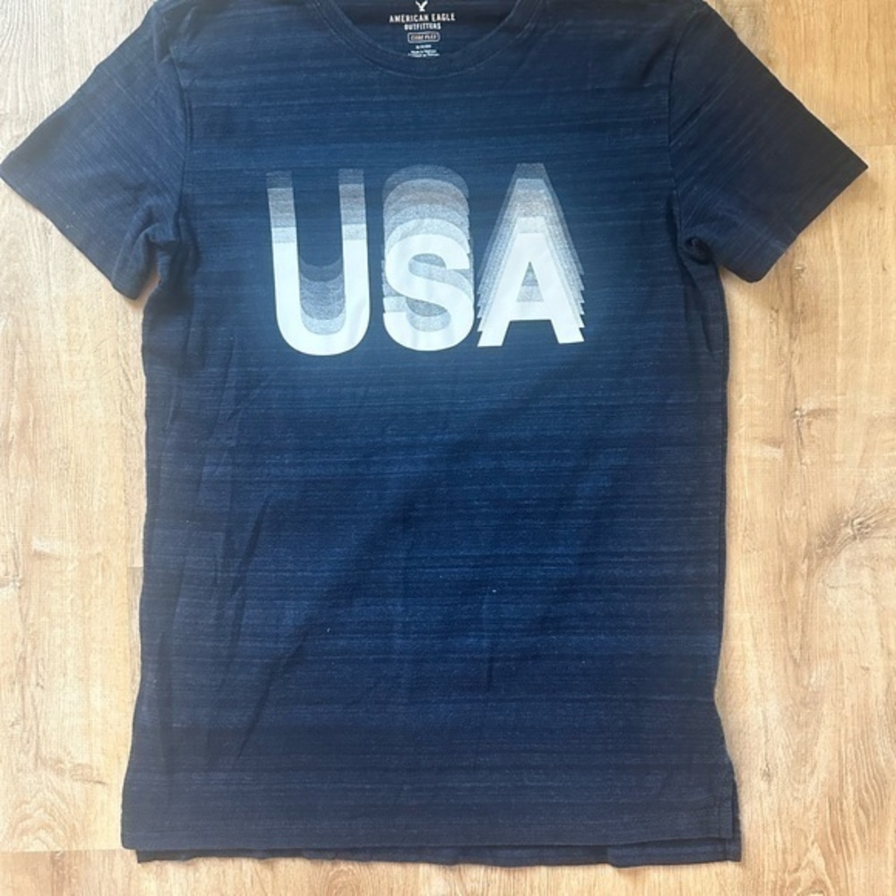 American Eagle Outfitters Men's Navy USA T-Shirt